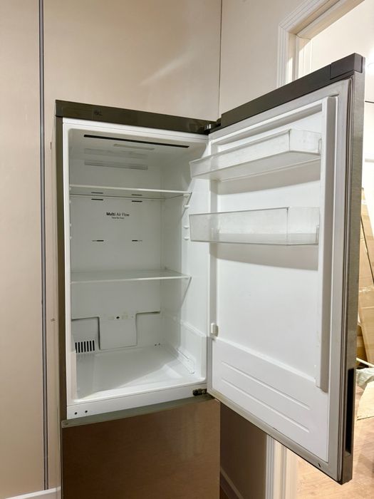 Холодильник LG Inverter