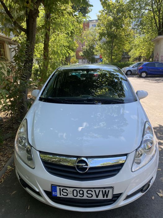 Opel Corsa D 1,2 benzina  2009