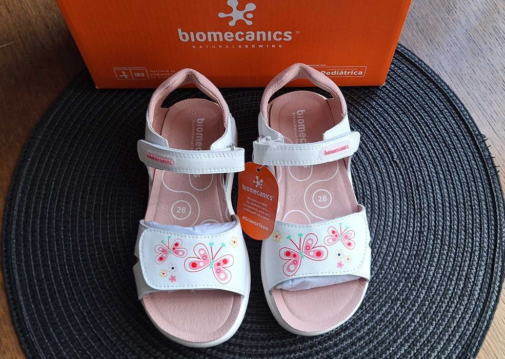 Нови сандали на Geox, Biomecanics, Camper - н. 28