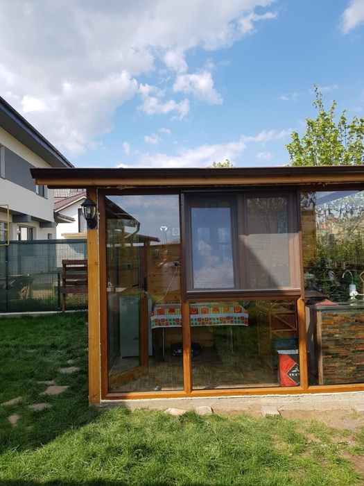 Plase de insecte la comanda