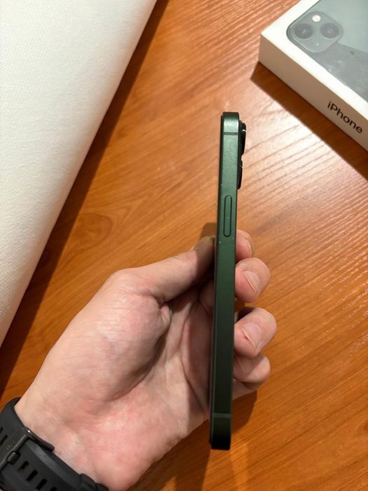 iPhone 13 как новый