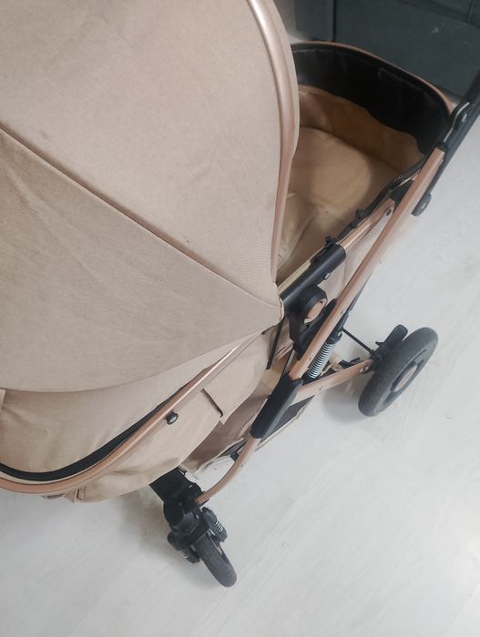 Продам коляску Belecoo