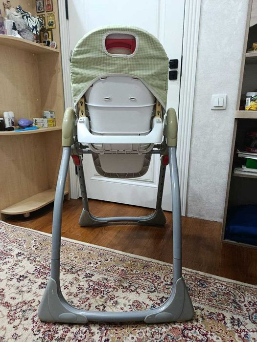Детский стульчик для кормления.