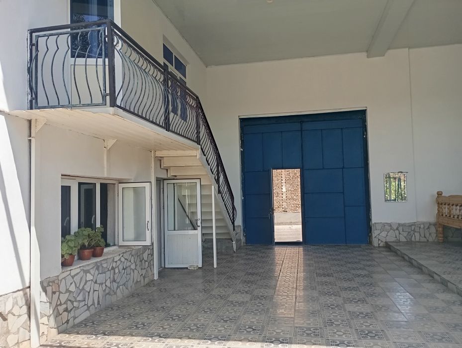 Ховли 8 сутик яшашга таййор ховли