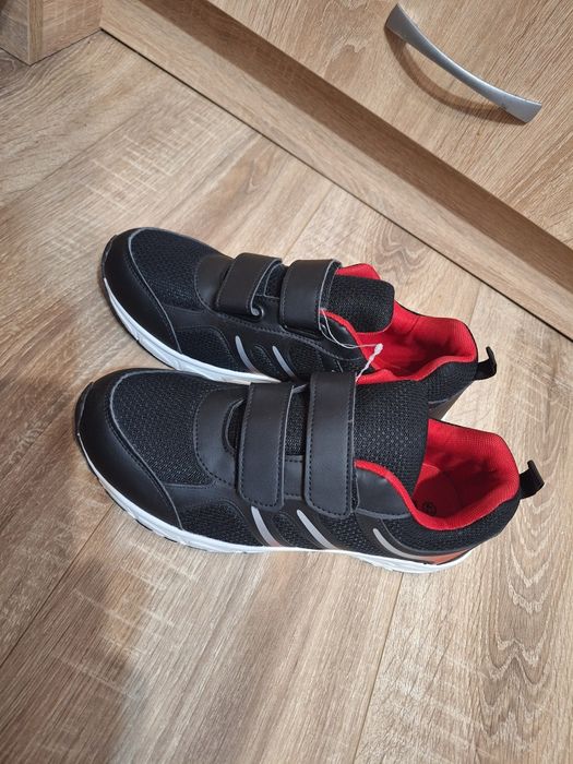 Мъжки маратонки 42 и 44 – нови спортни обувки