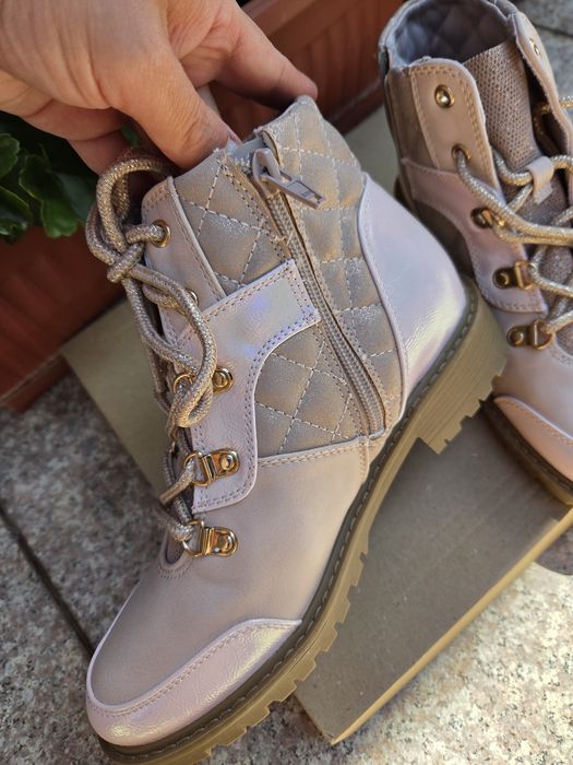 Steve Madden нови боти