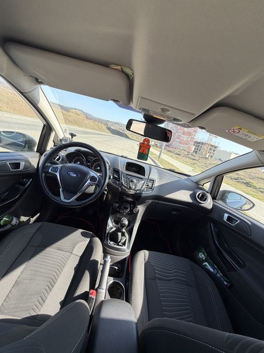 Ford fiesta MK7 2014