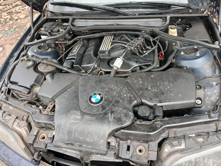 Vând BMW  e 46 318 I