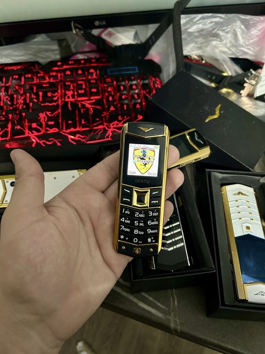 Telefon Vertu Ferrari