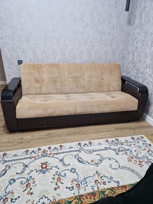 Диван сатылады! Состояние отличное.