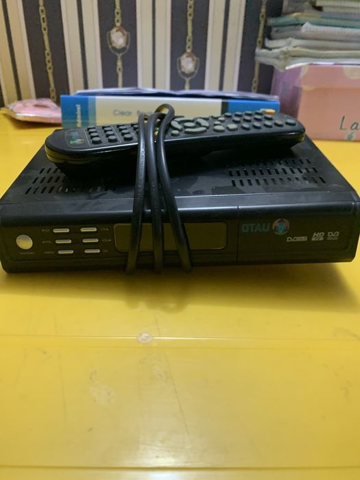 ДВД и диски, тюнер спутник. Тюнер отау тв.