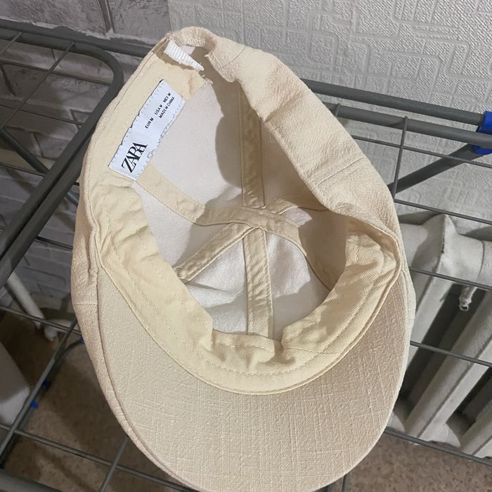 Продам кепку Zara
