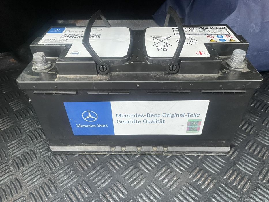 Продавам акумулатор Mercedes 95Ah 850A