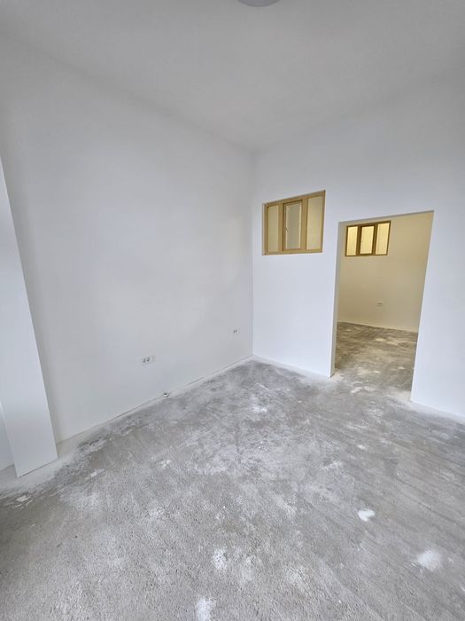 Spatiu comercial Renovat de vanzare/inchiriat