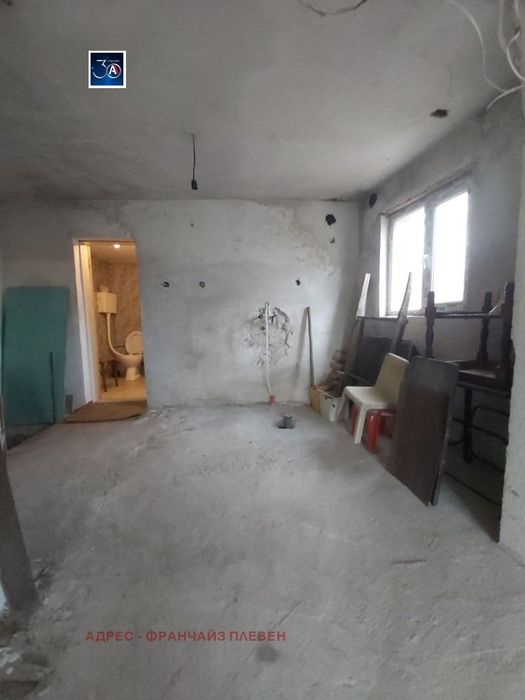 Продава се Къща в с. Обнова, Област Плевен - 90 кв.м за 556 €/кв.м - Снимка #6