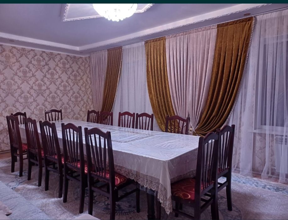 Стол ,стулья  б/у