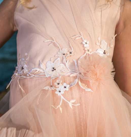 НОВА официална / шаферска/ празнична детска рокля  размер 4-5 г