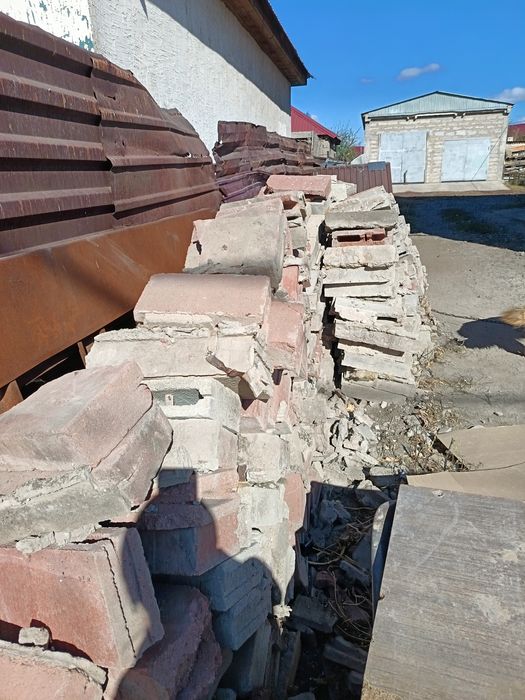 Пескоблок  отдам даром