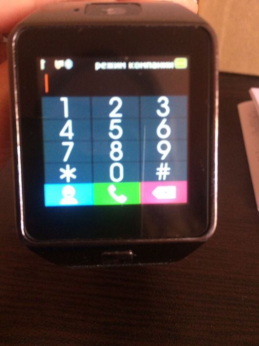 Продавам смарт часовник ,почти нов.