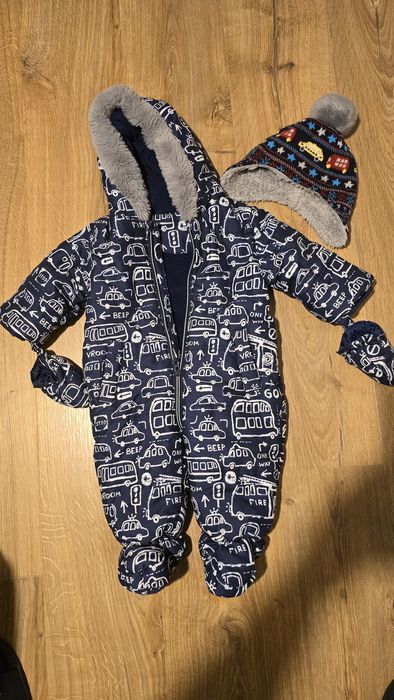 Космонавт George 6-9 месеца с шапка и безплатна доставка до офис