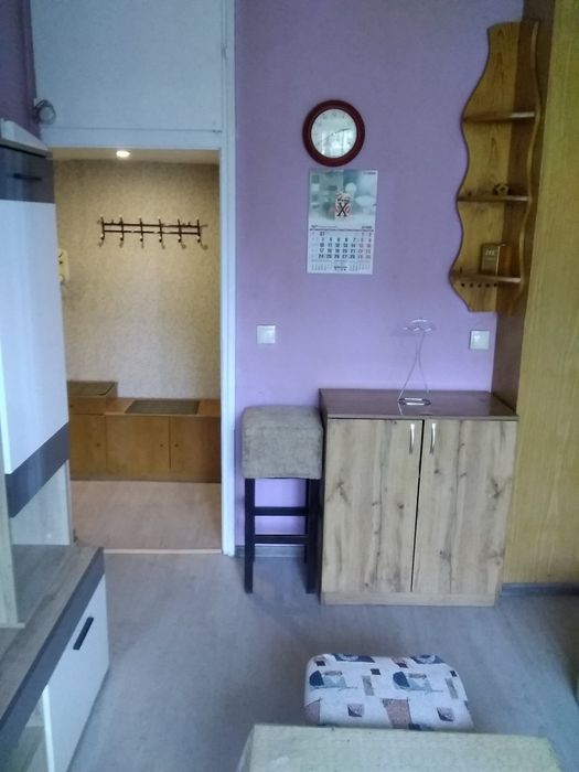 Продавам боксониера