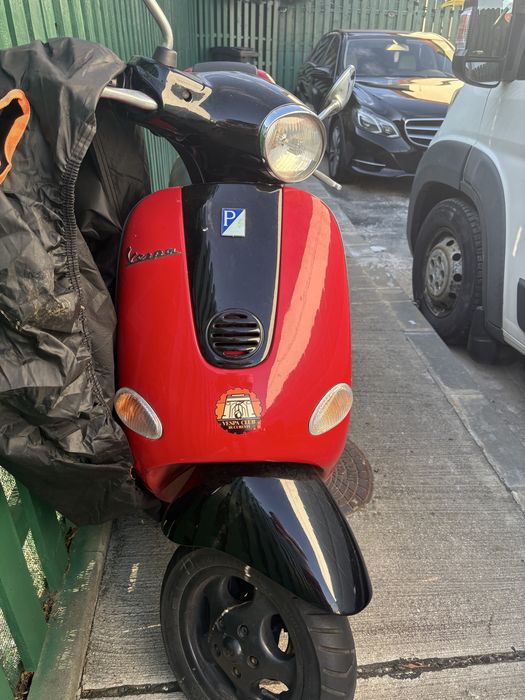 Piaggio vespa et 4 an 2001