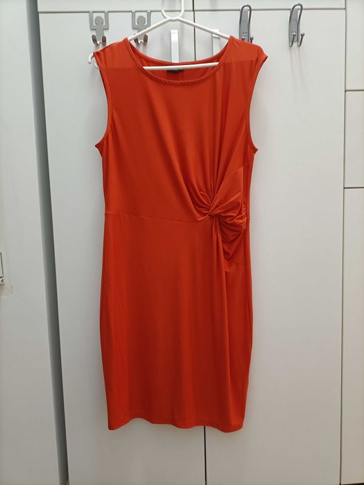 Rochie portocalie, mulata