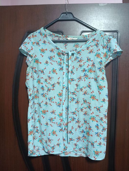 Продаётся женские вещи любая по 5.000 сум.