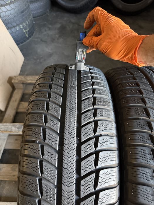 2 anvelope iarna 235/60/16 , Michelin , 7 mm !