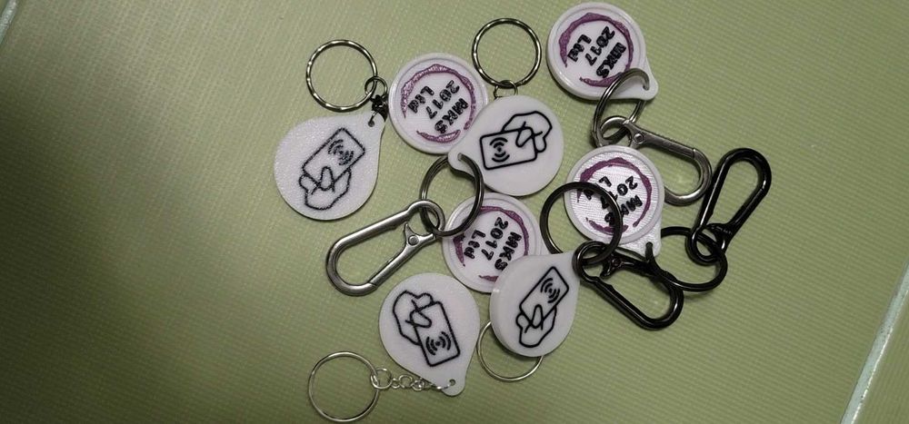 Персонализирани NFC ключодържатели