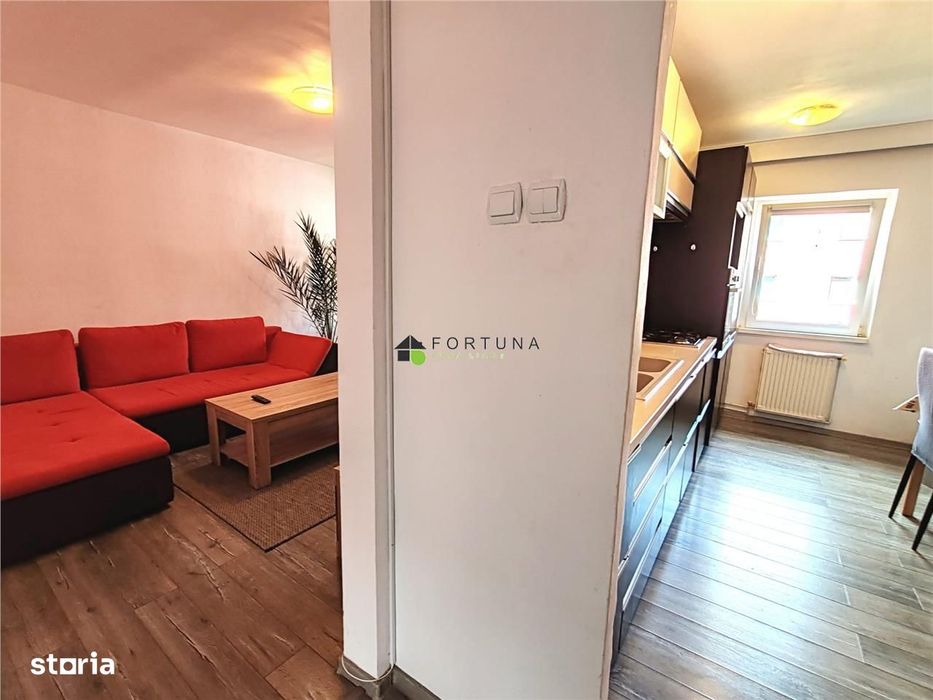 Apartament 3 camere , etaj intermediar - Astra — fotografia 3