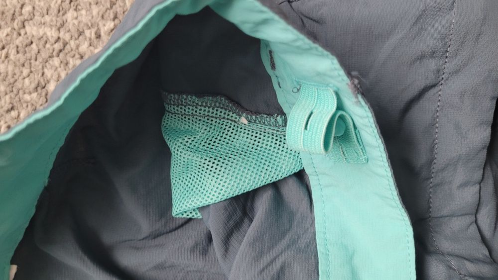 Pantaloni drumetie Quechua 10-12 ani