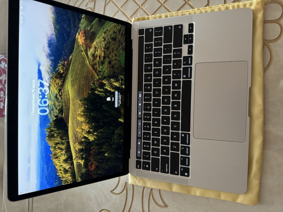 Macbook pro M2 yangi