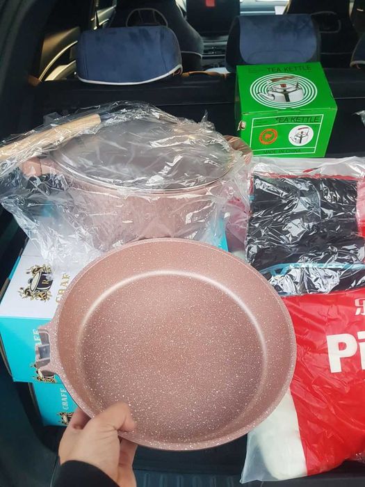 Посуда и подушки