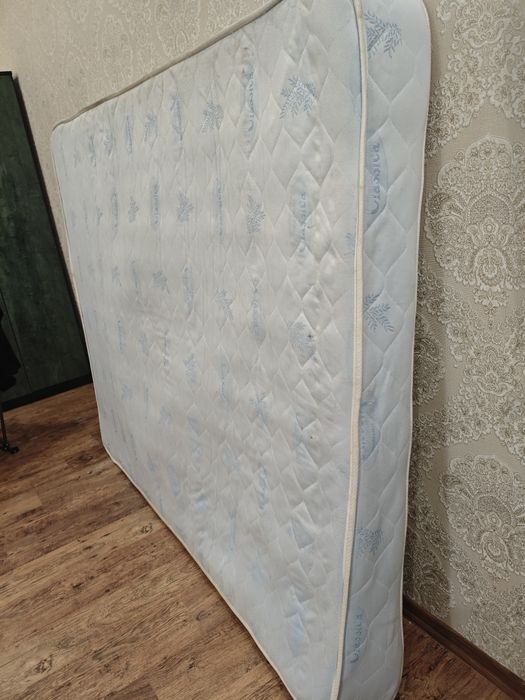 Продам матрас на 200*160