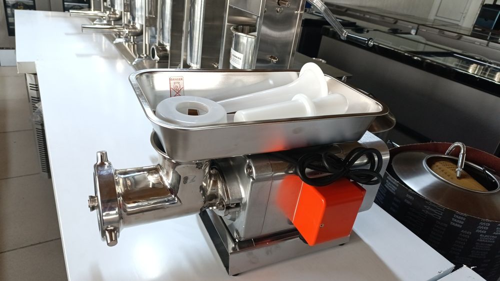 Мясорубка RY 12S.  RY 22S. RY 32S