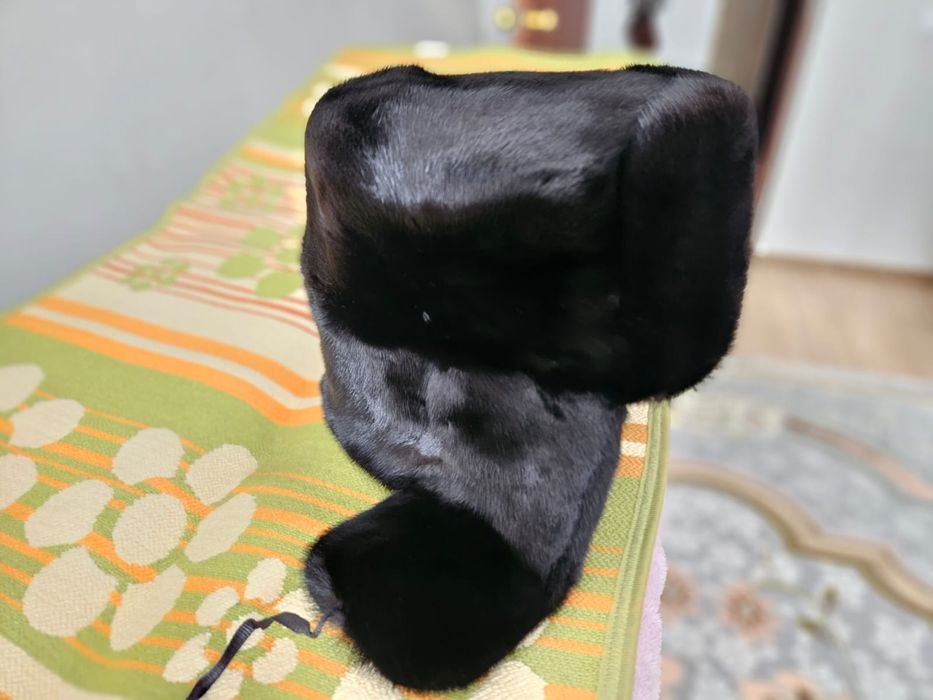 Продам ушанку почти новую