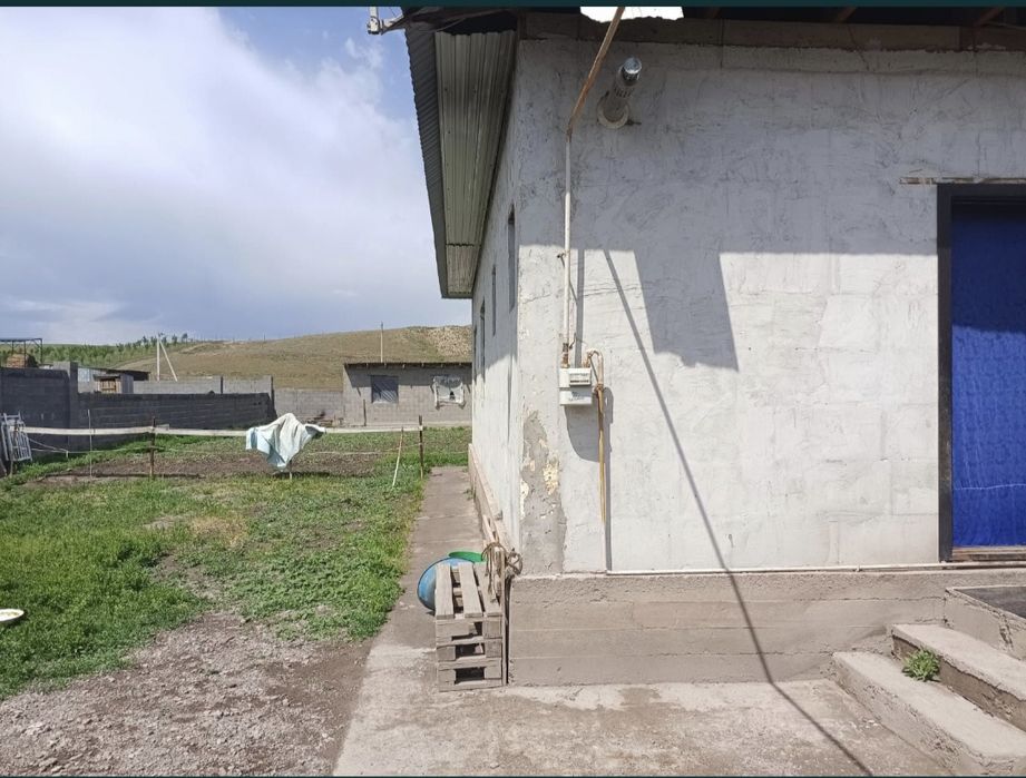 Ұзынағаш та үй сатылады.