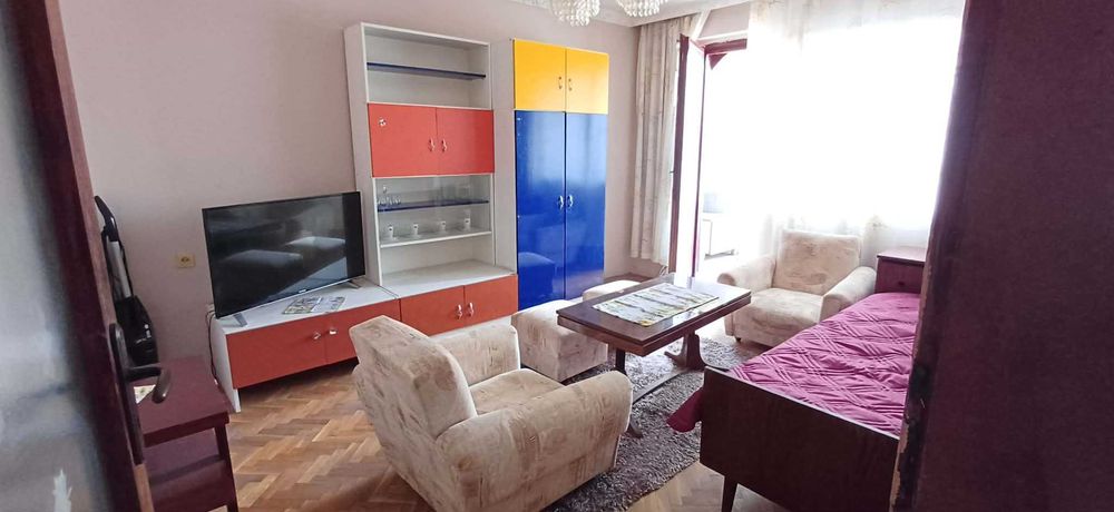 Продавам гарсониера в Луковит