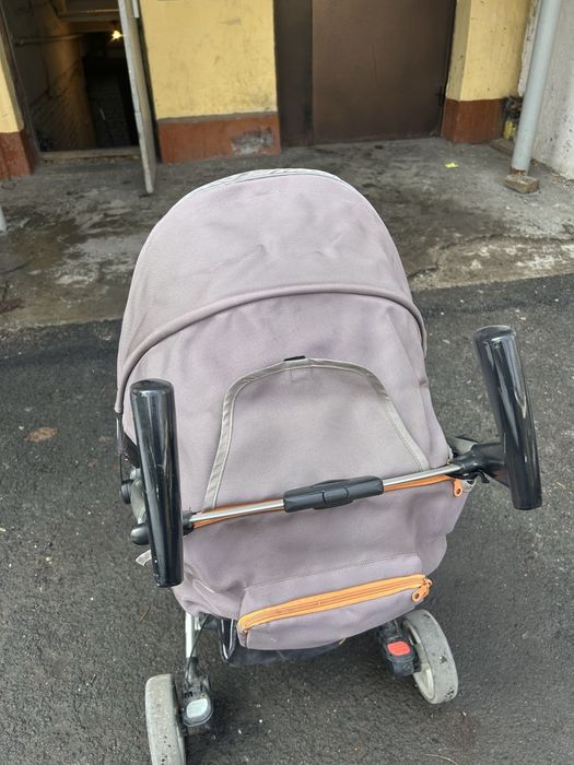 Детская коляска VIKI в нормальном состоянии