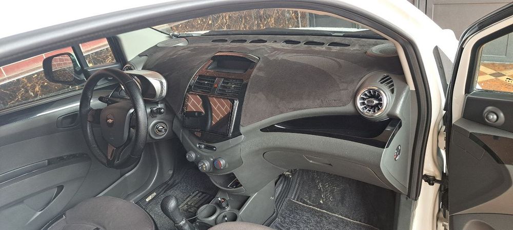 Машина Спарк сотилади