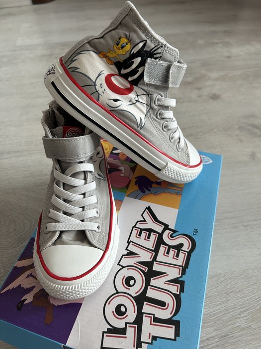 Tenesi Looney Tunes