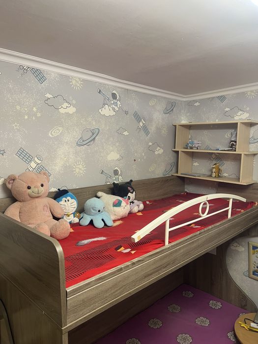 Двухярусная кровать