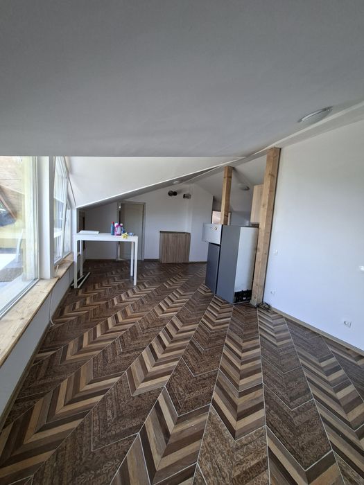 Дава се под наем Тристаен апартамент в София, Младост 2 - 1 кв.м за 612 € - Снимка #1