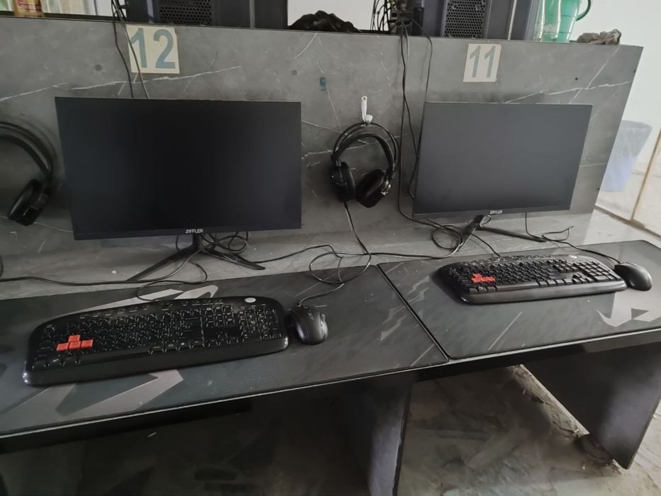 Kompyuterxona sotiladi