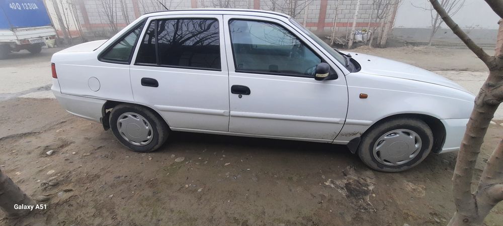 Olasz Minas Neksya 2