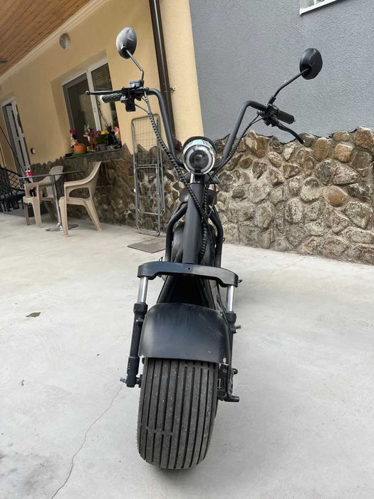 VÂND scuter electric