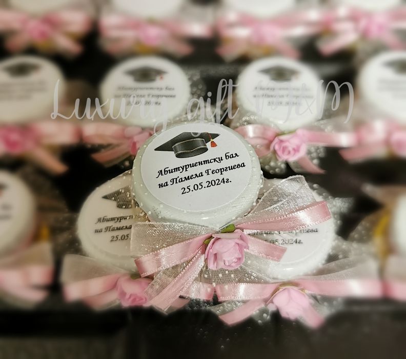 Подаръци за гости, подаръчета за гости, бурканчетата с мед