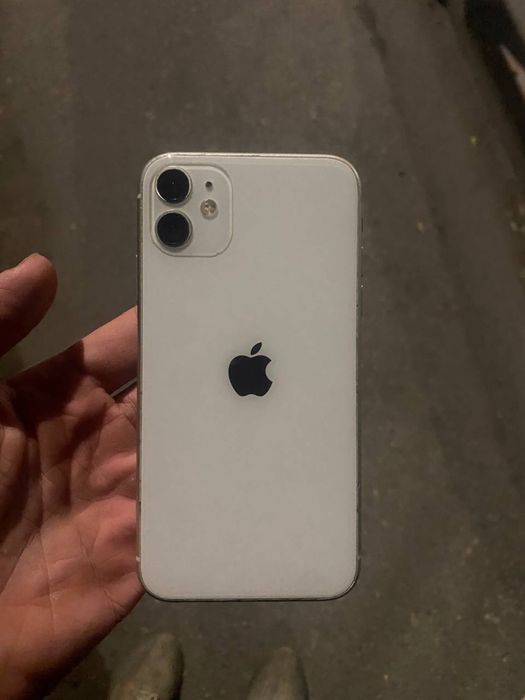 iPhone 11 Хорошо состоянии