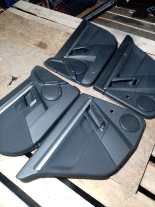 Обшивки дверей на Опель Вектра С из Германии